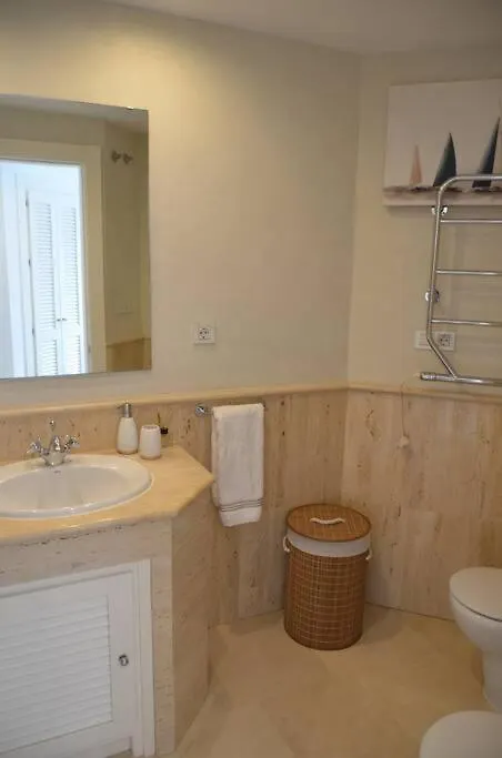 Apartment Lovely 2 Bedroom Unit With Private Pool Sotogrande