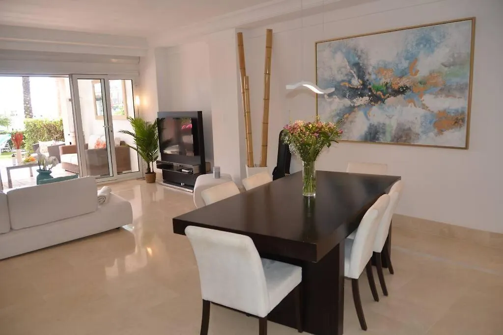 Lovely 2 Bedroom Unit With Private Pool Sotogrande Apartment