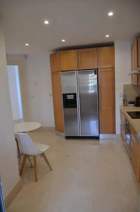Apartment Lovely 2 Bedroom Unit With Private Pool Sotogrande
